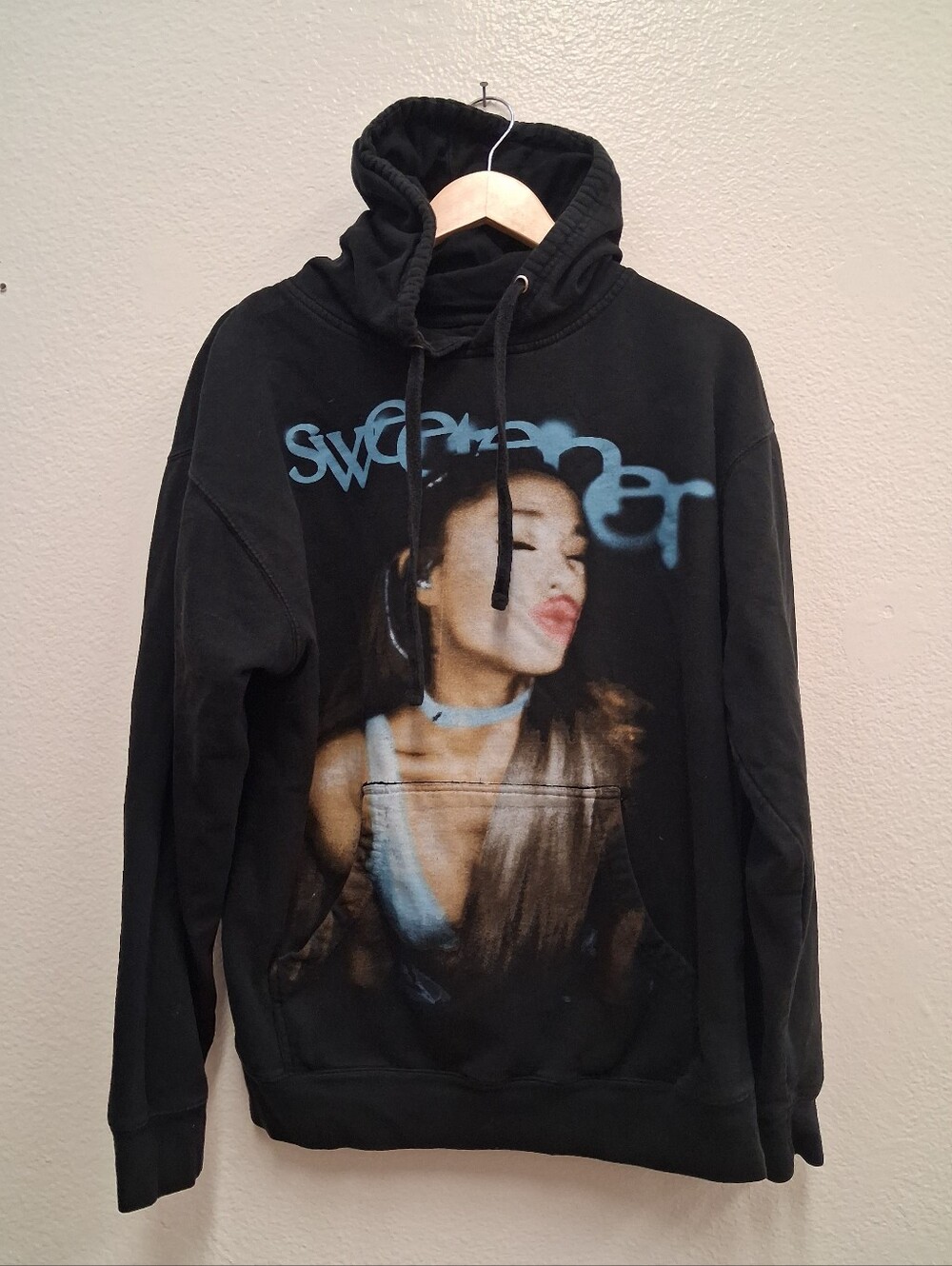 Ariana Grande Sweetener World Tour 2019 Hoodie Size M God is a Woman Official